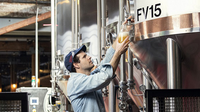 beer---man-and-machine-640x345