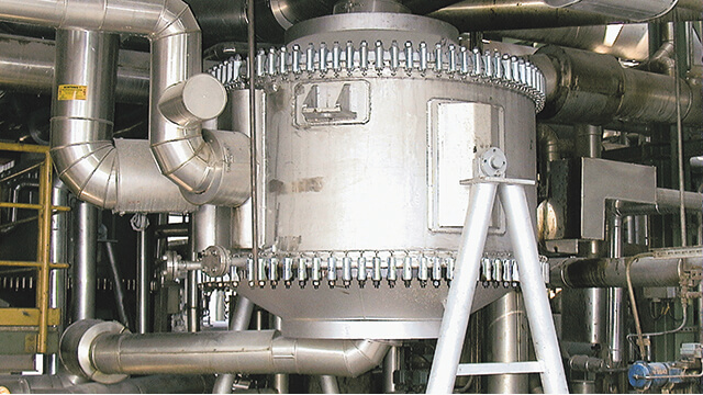 Installed Alfa Laval welded spiral heat exchanger at Mider refinery.